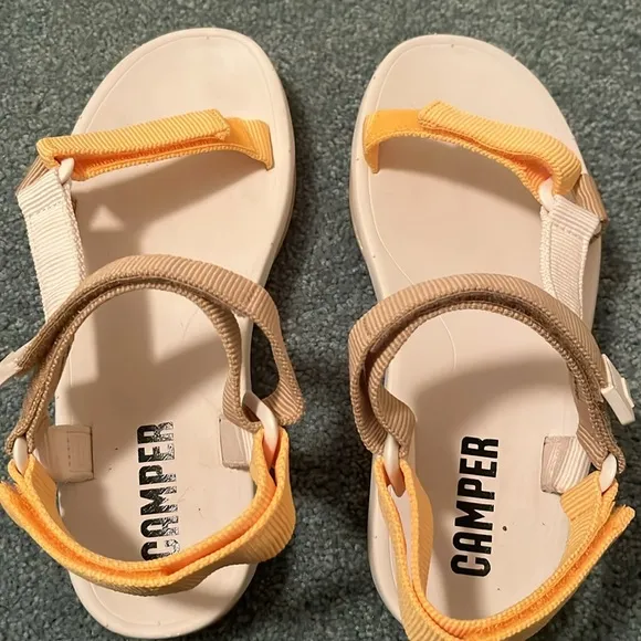 🆕 Camper sandals 7.5