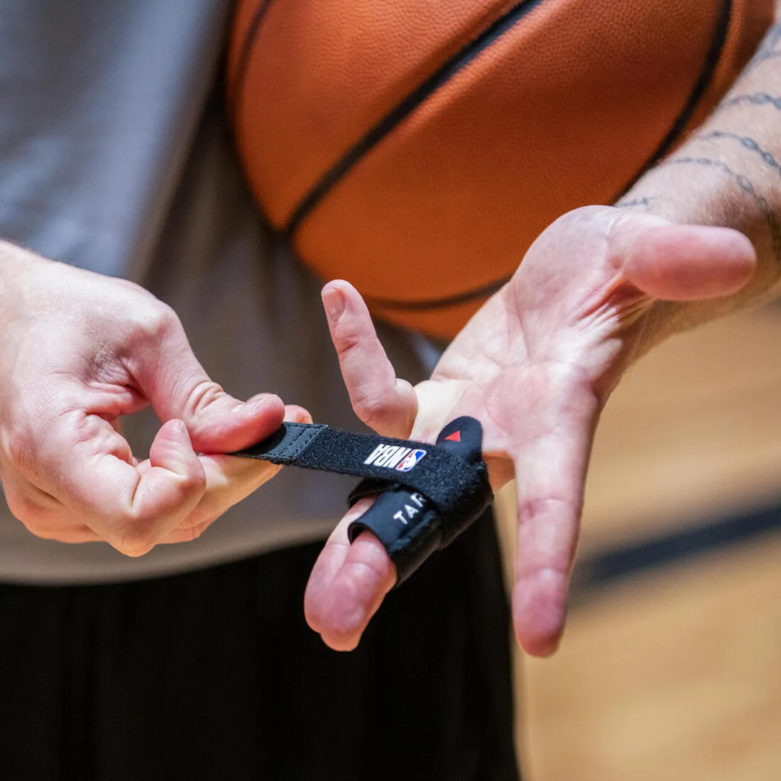 Adult Finger Support and Protect NBA Strong 500 - Black