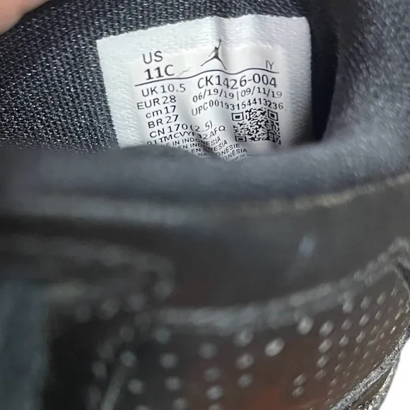 Air Jordan B'Loyal Nike Mid-Hi Triple Black Leather Kids Size 11 C