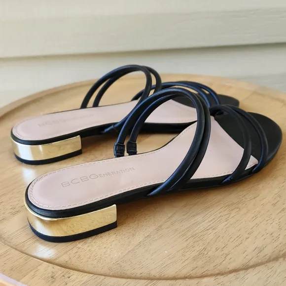 BCBGeneration Dexti sandals size 7.5