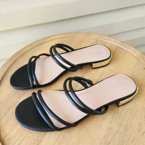 BCBGeneration Dexti sandals size 7.5