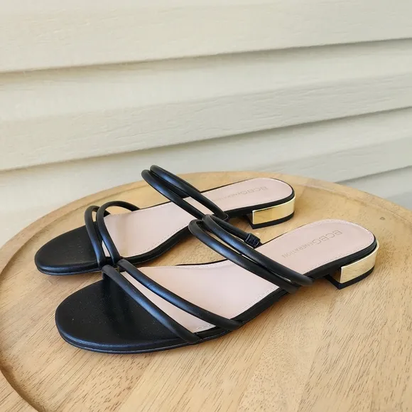 BCBGeneration Dexti sandals size 7.5