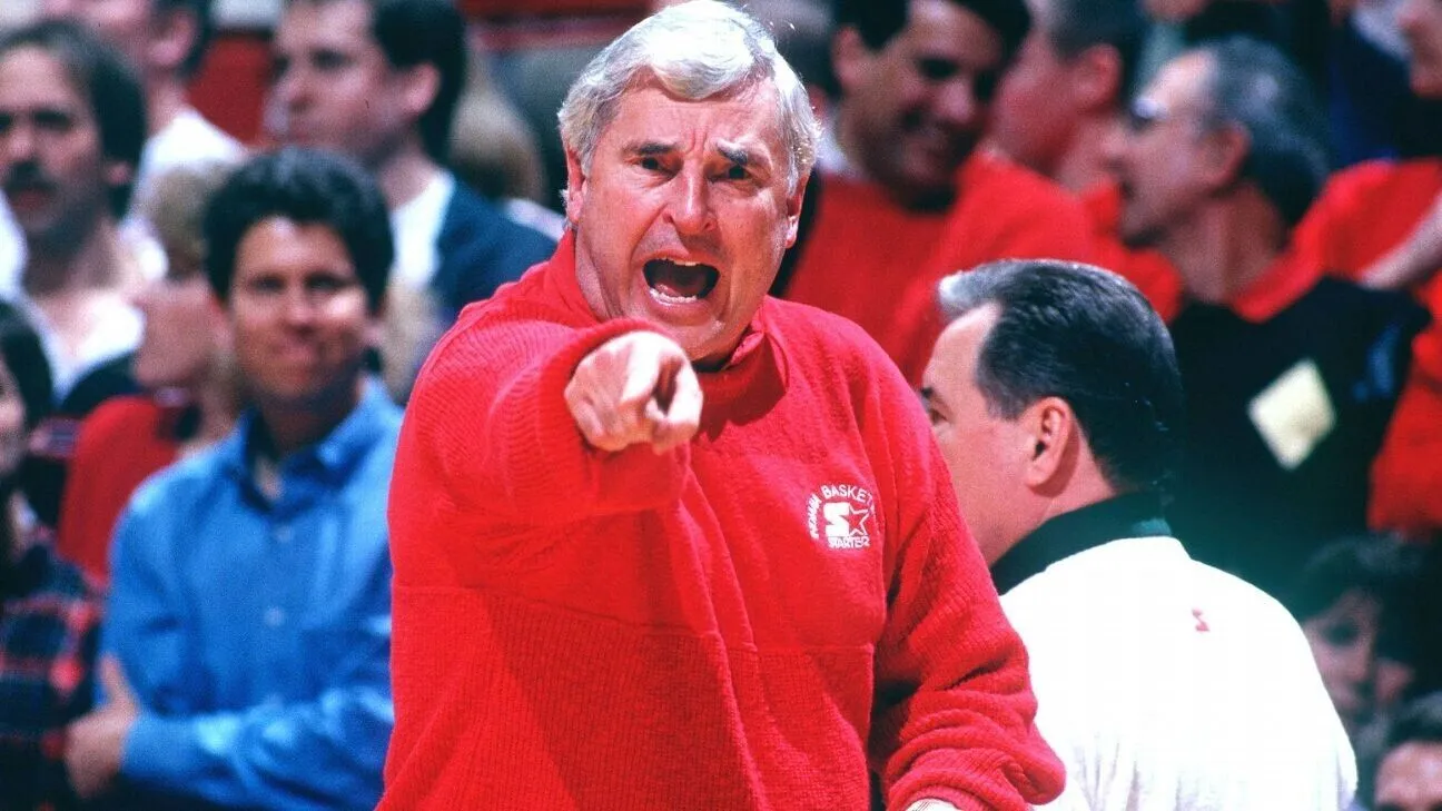 Bob Knight Signed Indiana Hoosiers Career Stat Jersey (JSA COA) "The General"