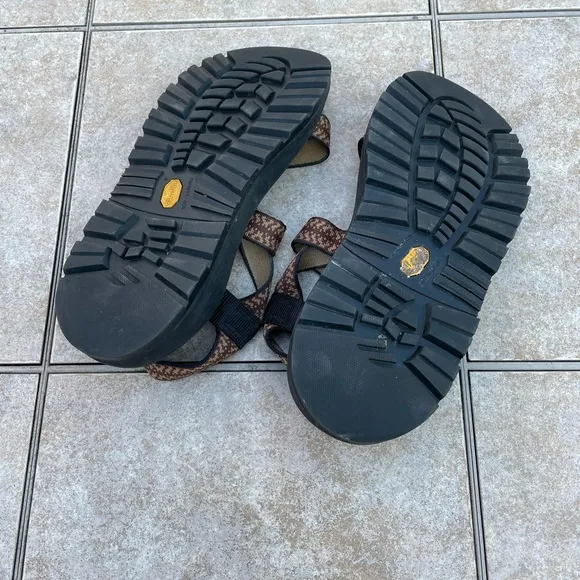 Chaco men’s  stripe sandals