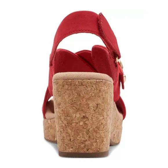 Clarks Women's Size 6 Red Giselle Dove Wedge Cork Sandal NWB