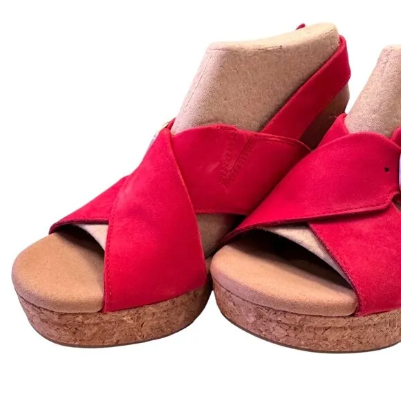 Clarks Women's Size 6 Red Giselle Dove Wedge Cork Sandal NWB
