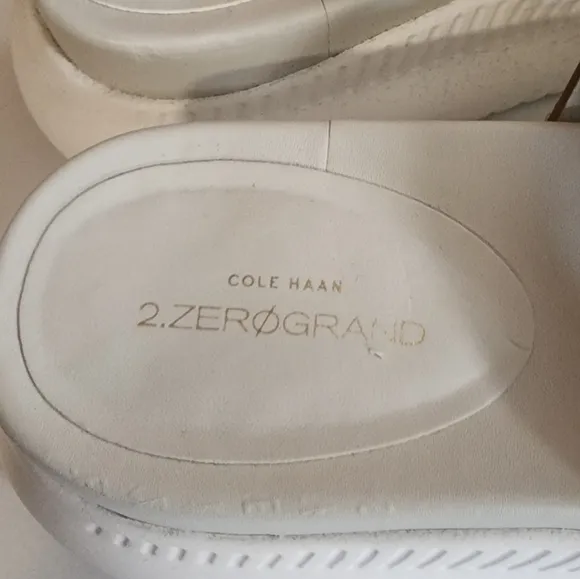 COLE HAAN 2.Zerogrand Platform Gold Slotted Slide Sandals SZ. 8 1/2 NWOB