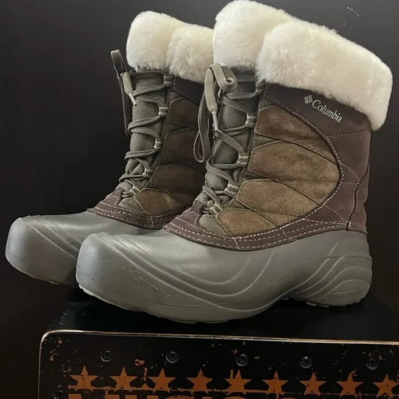 Columbia Sierra Boots