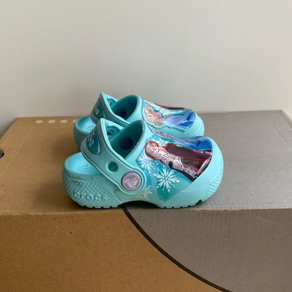 Crocs Frozen Limited Edition Toddler Sandals - SZ 4 C