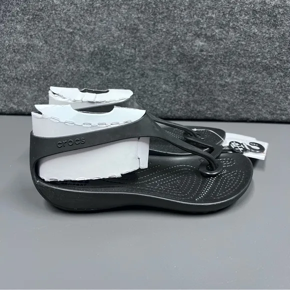 Crocs Women's Serena Flip Flops Size 4