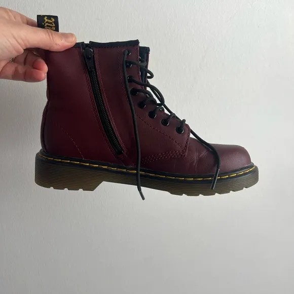 Dr. martens boots size little kids size 2 burgundy color