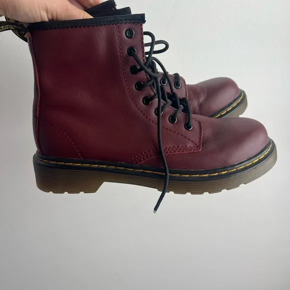 Dr. martens boots size little kids size 2 burgundy color