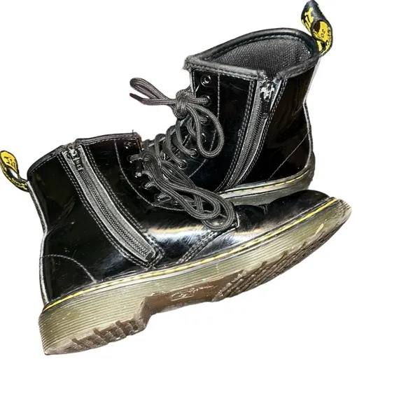 dr martens Delaney girls black boots youth size 3 1460 J