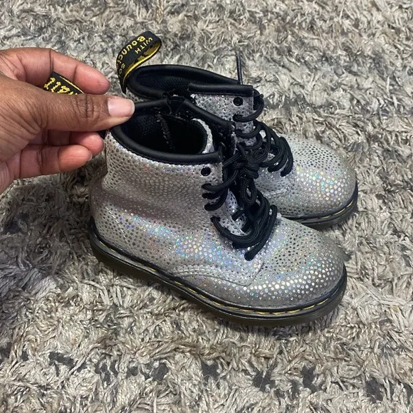 Dr. Martens girls silver 1460T boots great condition