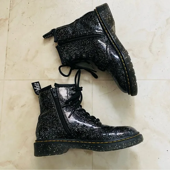 Dr. Martens Junior 1460 Black Cosmic Silver Glitter Lace Up Zipper Boots size 2