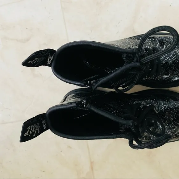 Dr. Martens Junior 1460 Black Cosmic Silver Glitter Lace Up Zipper Boots size 2