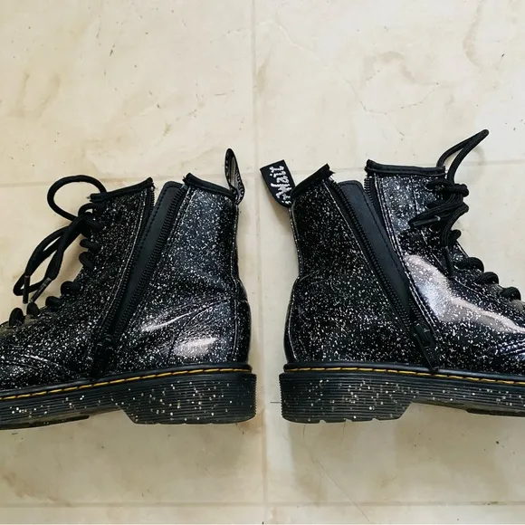 Dr. Martens Junior 1460 Black Cosmic Silver Glitter Lace Up Zipper Boots size 2