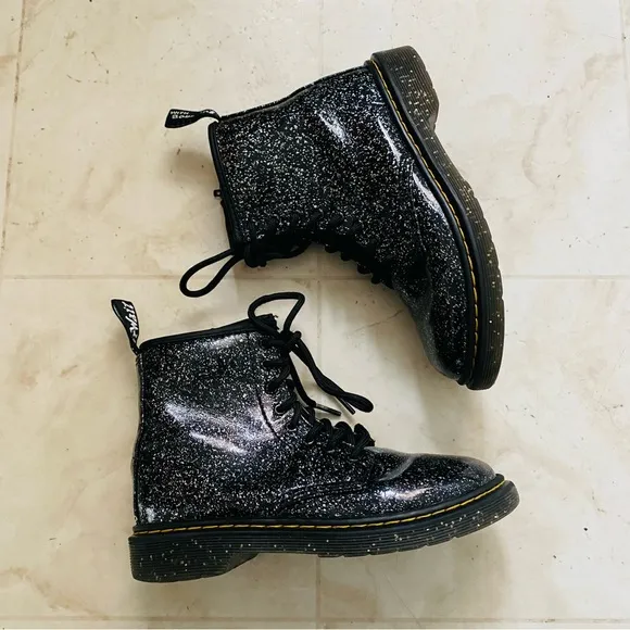 Dr. Martens Junior 1460 Black Cosmic Silver Glitter Lace Up Zipper Boots size 2