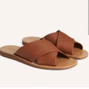 Everlane Sienna Brown Leather Day Crossover Sandal in Size 9