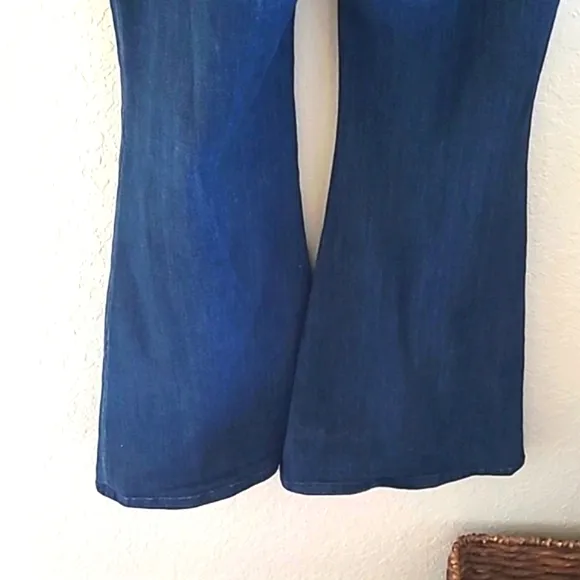 Express Jeans Overalls Size 12. Dark Wash. Flare Vintage 2015. Like New.