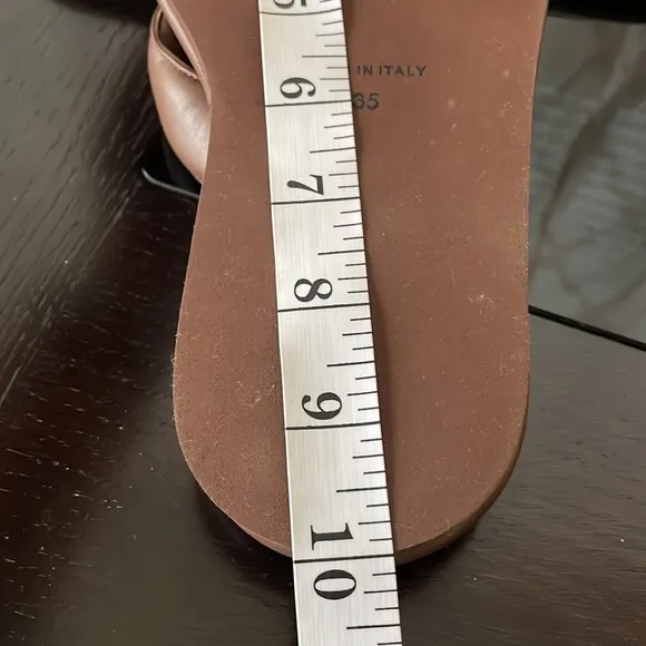 Gia Borghini Leather Thong Flip Flops