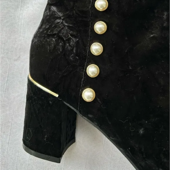 Isaac Mizrahi Live Davina Black Size 8 Faux Pearl Crushed Velvet Booties…