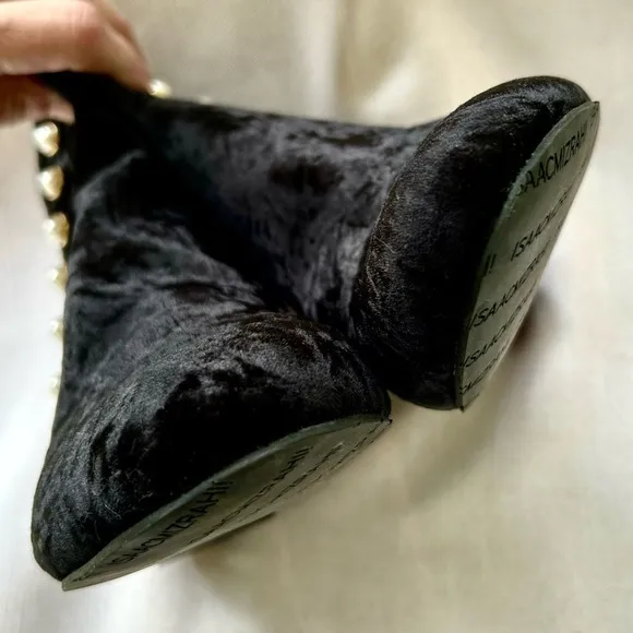 Isaac Mizrahi Live Davina Black Size 8 Faux Pearl Crushed Velvet Booties…