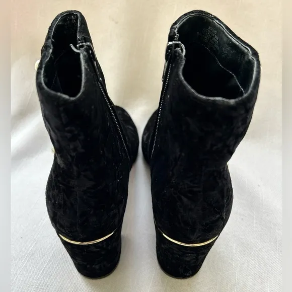 Isaac Mizrahi Live Davina Black Size 8 Faux Pearl Crushed Velvet Booties…