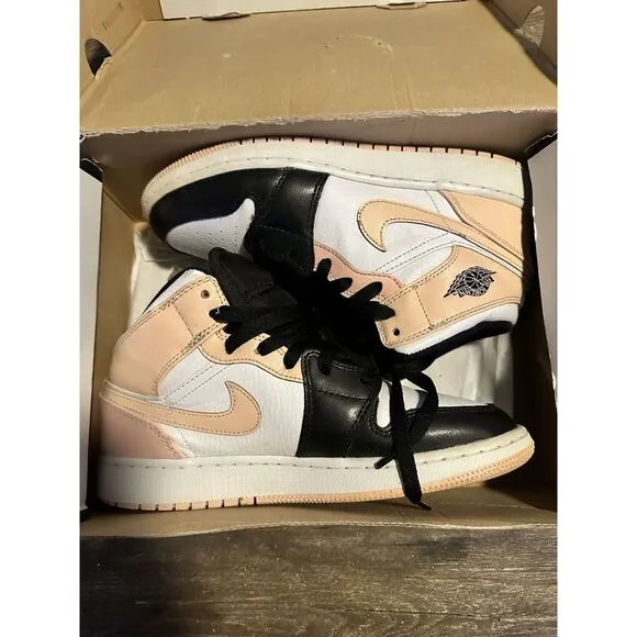 Jordan 1 Mid - Arctic Orange black Toe (GS), Youth Size 5.5