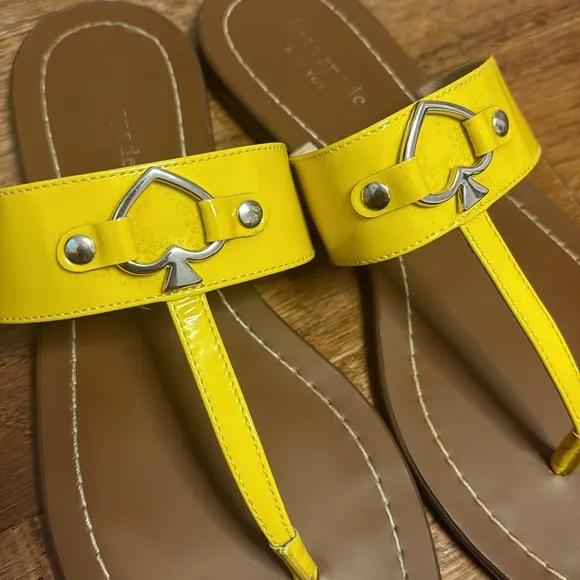 Kate Spade Camila Yellow Patent leather thong sandal - size 7.5