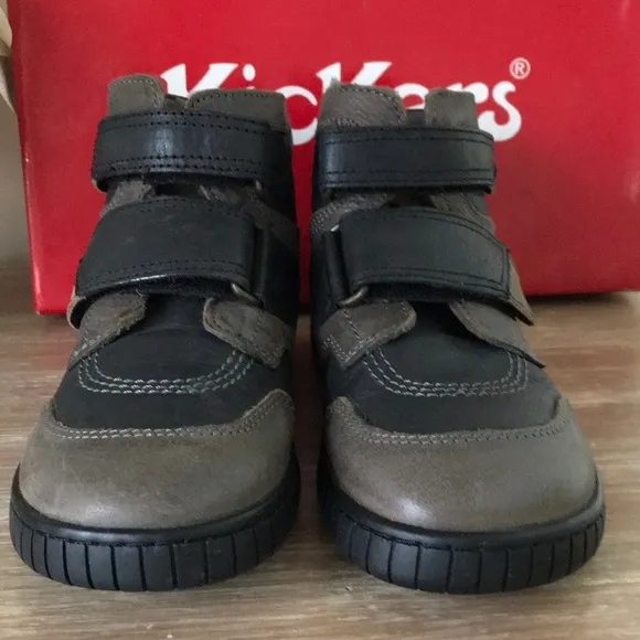 kICKERS BOOTS