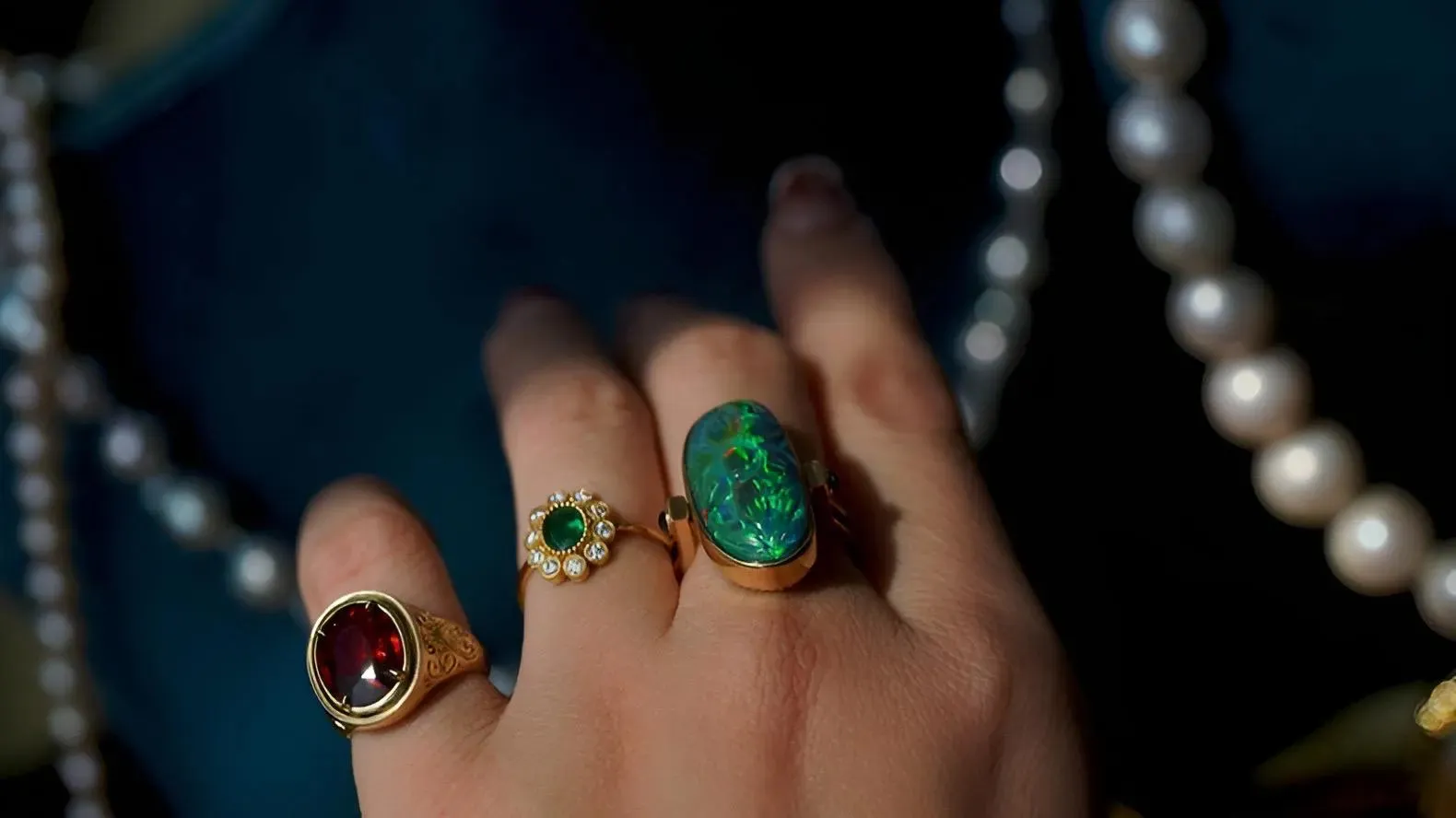 Moghul Black Opal Carved Ring in 14K Gold – Unique Double-Sided Statement Jewelry