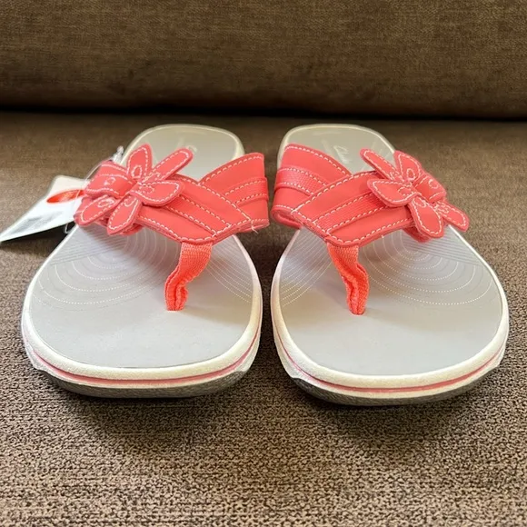 New Clarks Brinkley Cloud Stepper Flora Flip-Flop Women’s Size 9 in Bright Coral