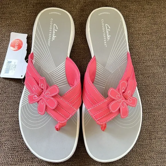 New Clarks Brinkley Cloud Stepper Flora Flip-Flop Women’s Size 9 in Bright Coral
