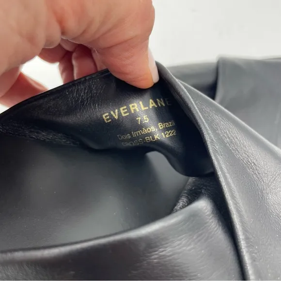NEW Everlane Black Leather Day Crossover Sandal in Size 7.5
