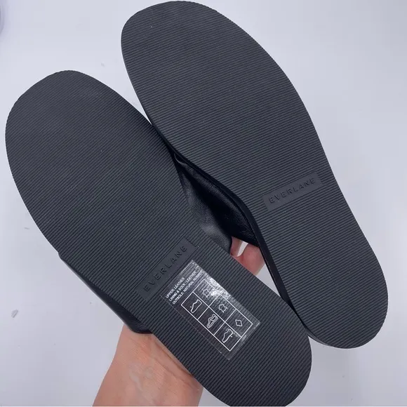 NEW Everlane Black Leather Day Crossover Sandal in Size 7.5