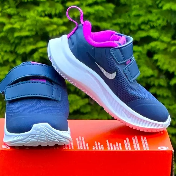 NEW Nike Baby / Toddler Unisex Star Runner 3 Low Casual Sneaker (Navy Magenta)