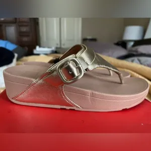 New! RINGER Metallic Toe-Post Sandals