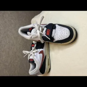 Nike Air Jordan Retro Sneakers Red White Black-Size 6.5Y