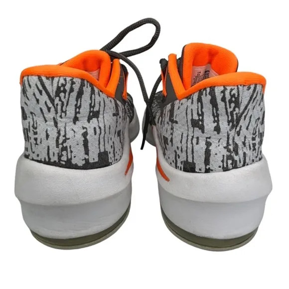Nike Air Max Sneaker Shoes Infuriate II Boys Size 5 Youth Gray Orange Basketball