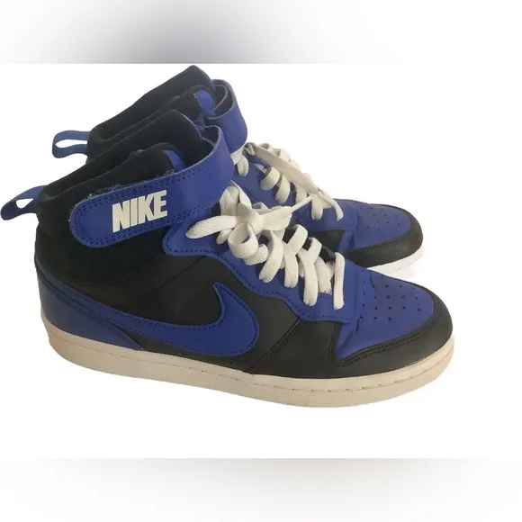 Nike Court Borough  Basketball Shoes Big Boy Size 6.5Y, CD8872-001