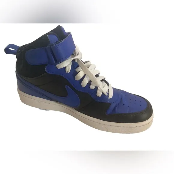 Nike Court Borough  Basketball Shoes Big Boy Size 6.5Y, CD8872-001