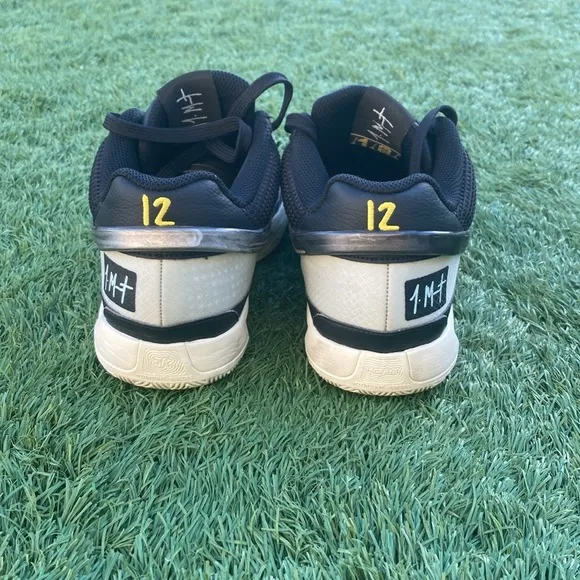 Nike Ja 1 “Smoke”