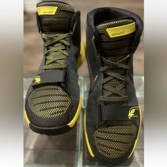 NIKE KD Trey 5 III Black / Yellow Men's Basketball Shoes - Size 7 youth
