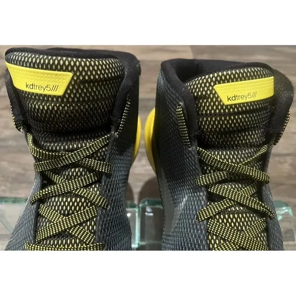NIKE KD Trey 5 III Black / Yellow Men's Basketball Shoes - Size 7 youth