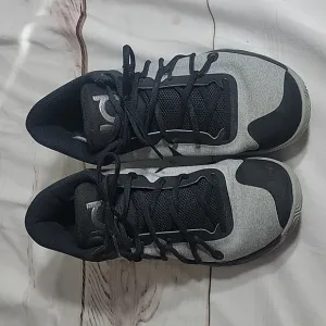 NIKE KD Trey 5 Kevin Durant Black Wolf Gray Zoom Air Basketball Shoes