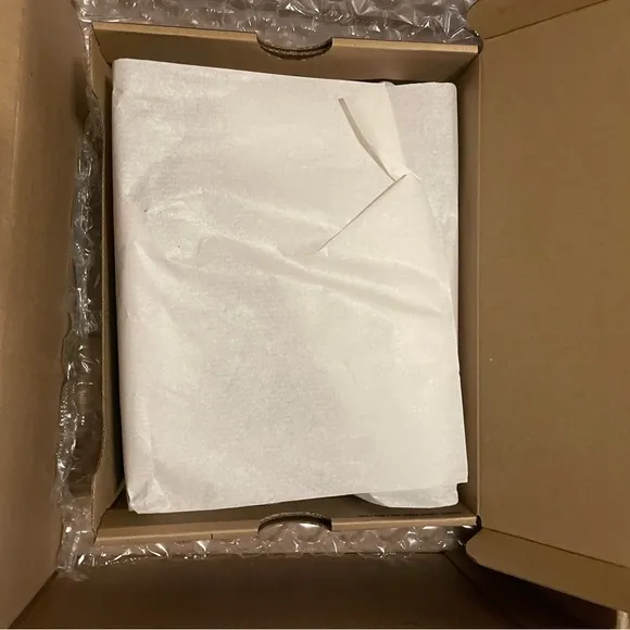 Nike Kyrie 8 GO GS White Black