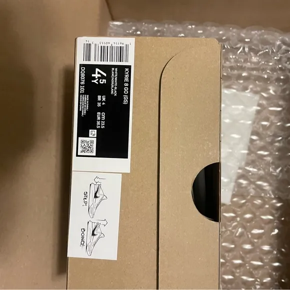 Nike Kyrie 8 GO GS White Black