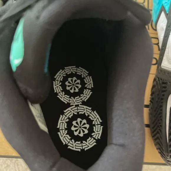 Nike Kyrie 8 GO Orca