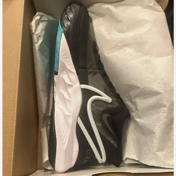 Nike Kyrie 8 GO Orca